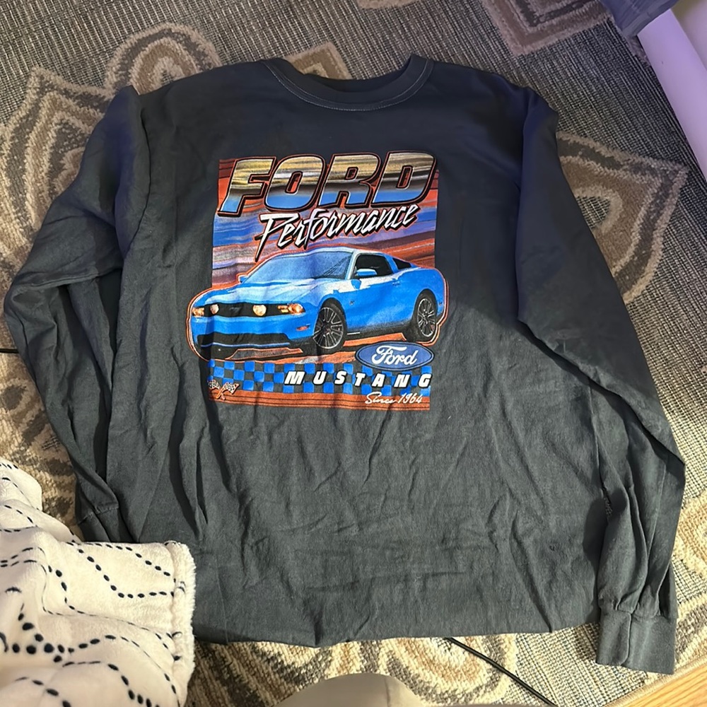 Long sleeve tshirt